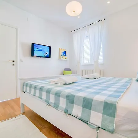 Διαμέρισμα Luxury 5* By Guide & Sleep *