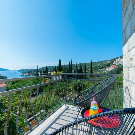 Luxury 5* By Guide & Sleep Zaton (Dubrovnik-Neretva)