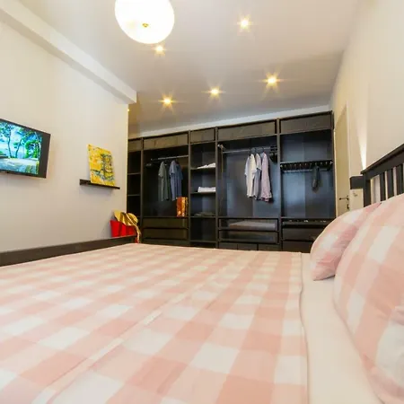 Luxury 5* By Guide & Sleep